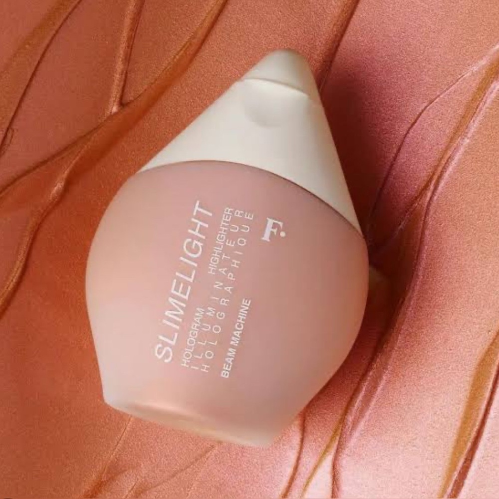 Freck Slimelight Highlighter in Beam Machine